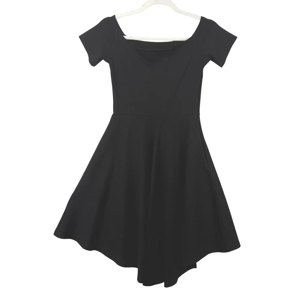 Sarin Mathews Black Off The Shoulder Cocktail Dress‎ Size S Stretch Short Sleeve